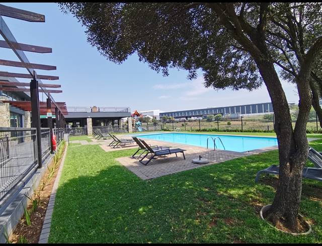 1 BEDROOM APARTMENT FOR SALE IN MODDERFONTEIN